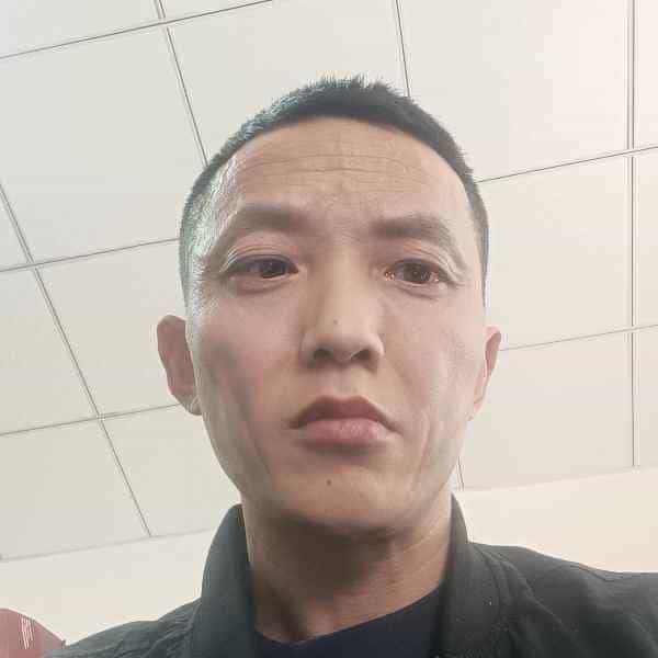 40岁岁四川单身帅哥 - 图木舒克吉缘网