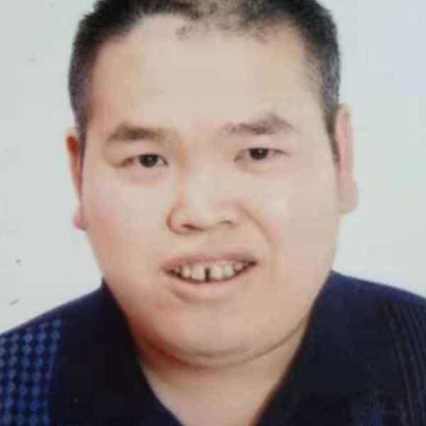 35岁岁广西单身帅哥 - 图木舒克吉缘网