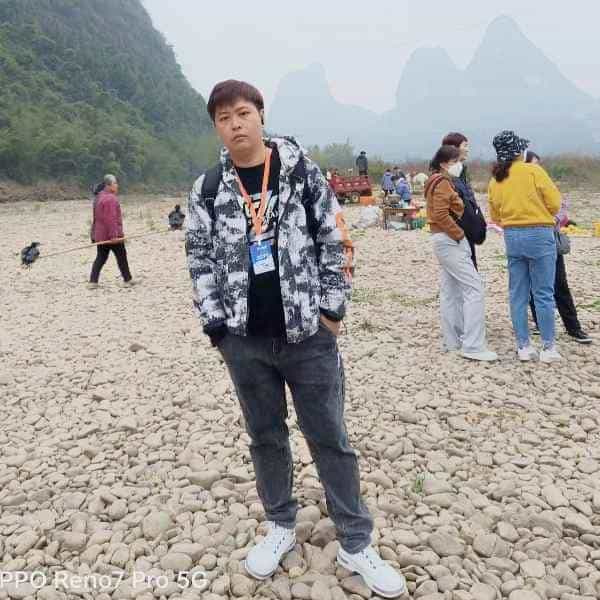 35岁岁浙江单身帅哥 - 图木舒克吉缘网