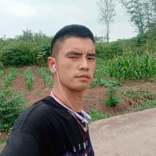 35岁岁四川单身帅哥 - 图木舒克吉缘网