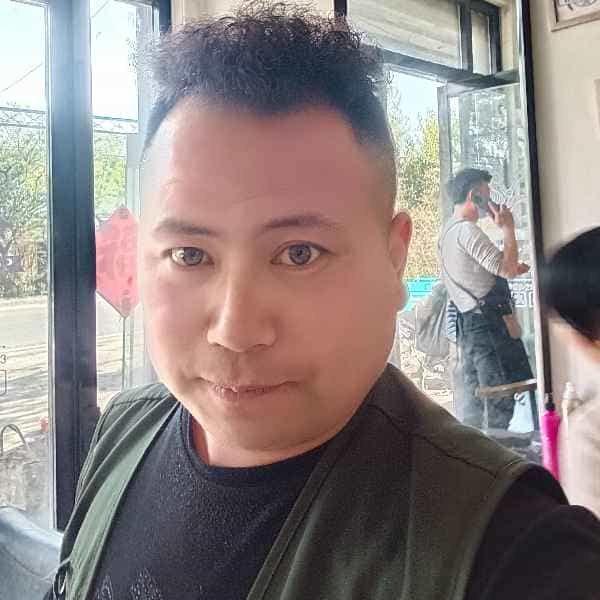 35岁岁山东单身帅哥 - 图木舒克吉缘网