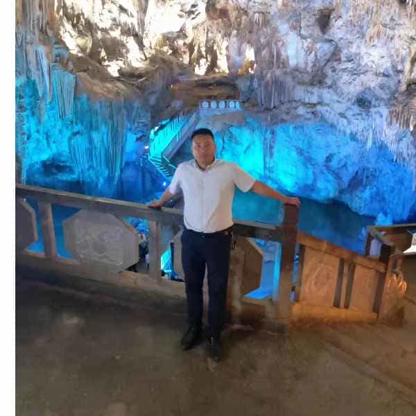 35岁岁云南单身帅哥 - 图木舒克吉缘网