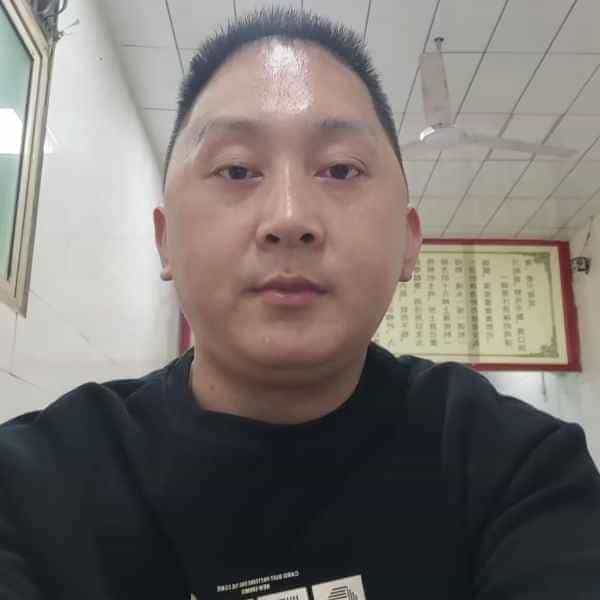 37岁岁陕西单身帅哥 - 图木舒克吉缘网