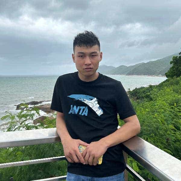 28岁岁山东单身帅哥 - 图木舒克吉缘网