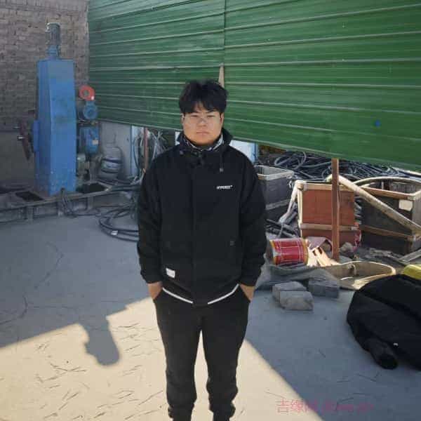 33岁岁河北单身帅哥 - 图木舒克吉缘网