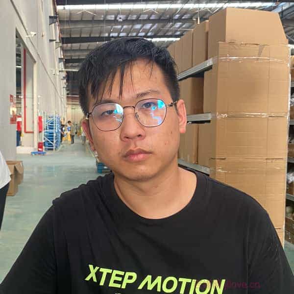 30岁岁广东单身帅哥 - 图木舒克吉缘网