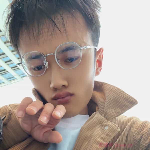 31岁岁贵州单身帅哥 - 图木舒克吉缘网